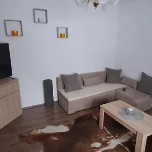 Apartman Regina, Sunger